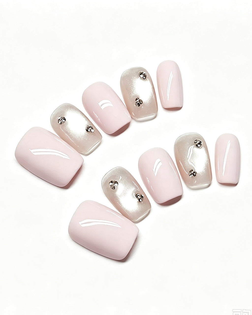 Soft & Versatile | Handcrafted Pearl Cat-Eye & 3D Gold Accent Press-On Nails