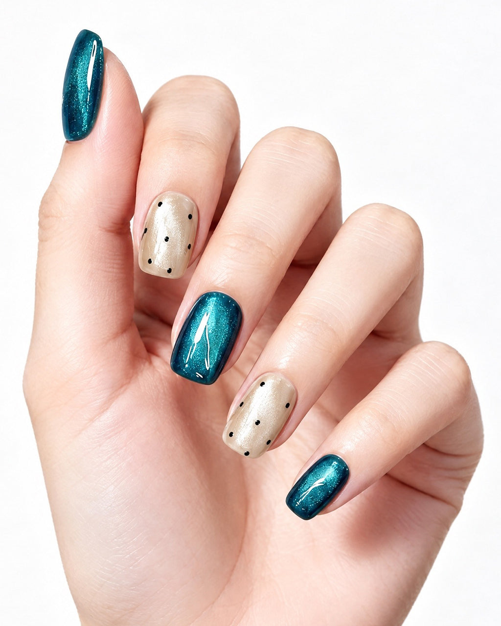 Oceanic Muse | Oceanic Muse | Teal Cat-Eye Polka Dot Nails
