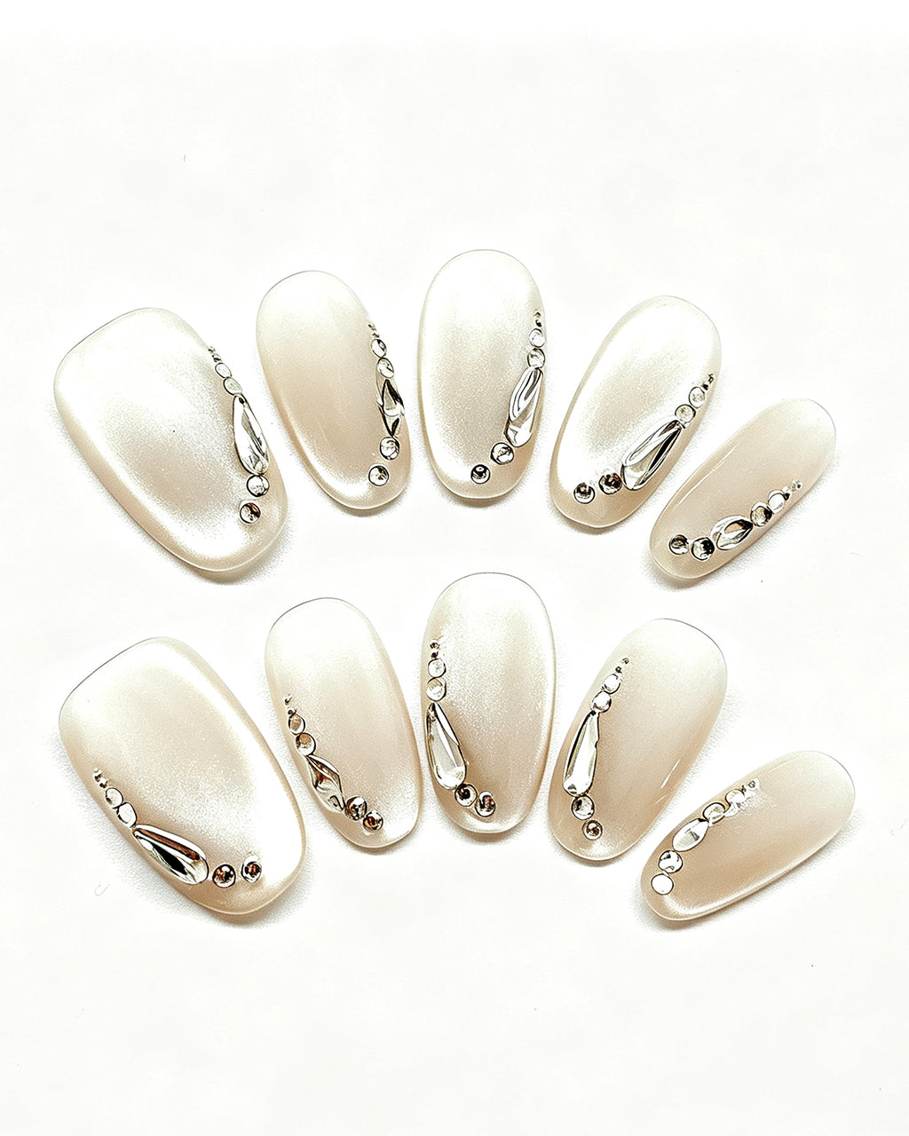 Silver Cat-Eye Crystal Chrome Nails | Handcrafted