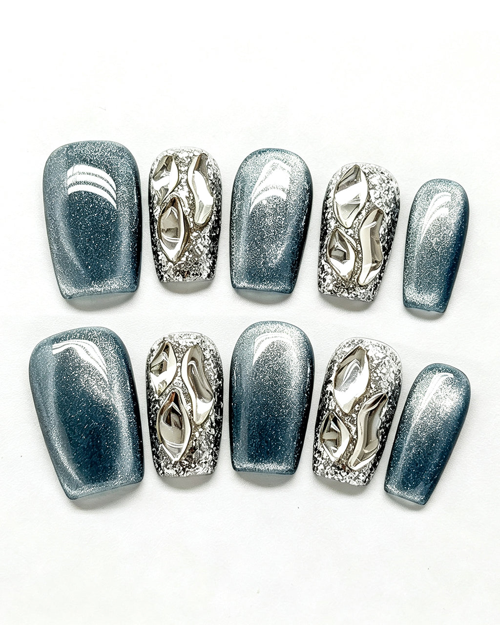 Molten Silver Chrome Cat-Eye Nails | Handmade