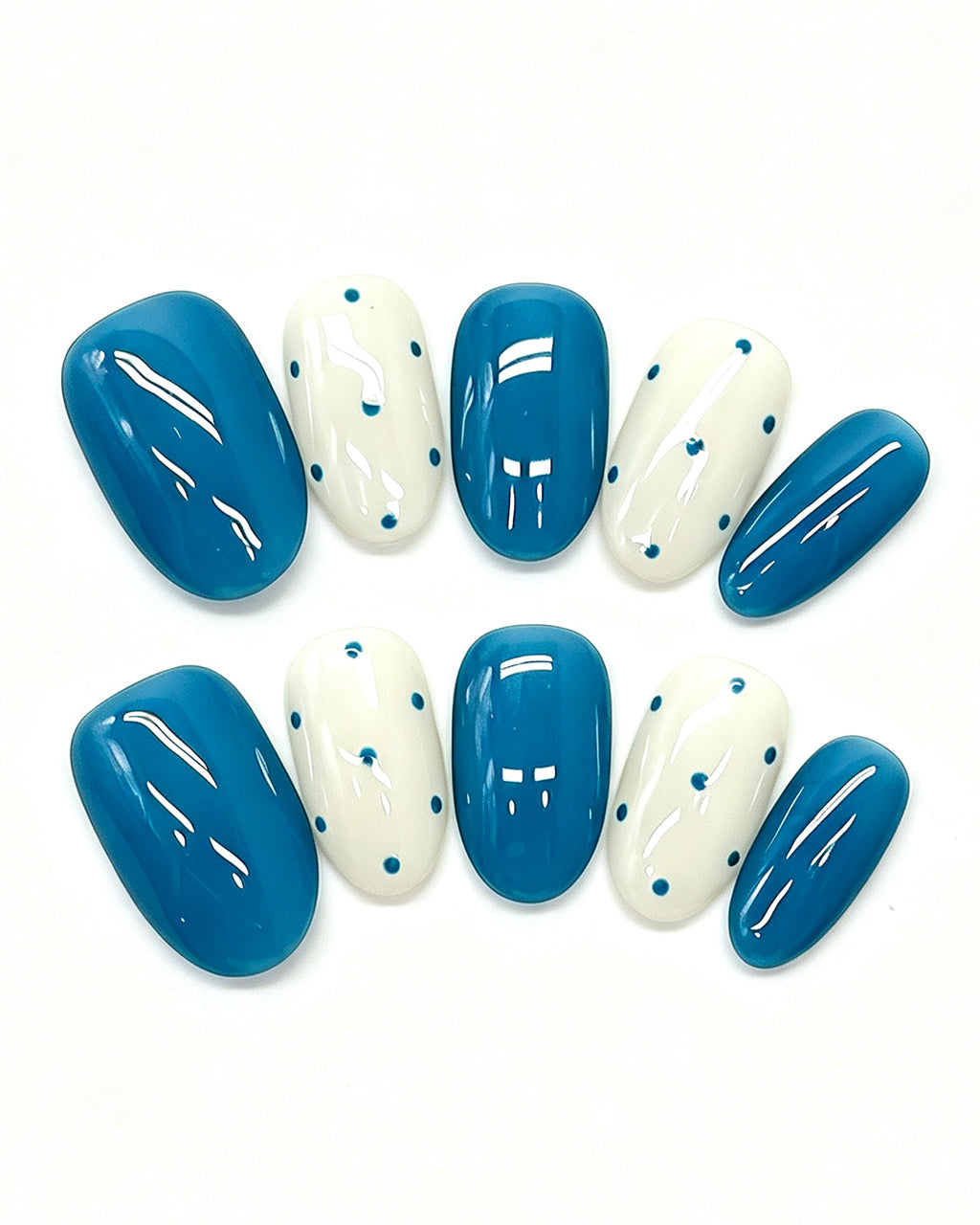 Teal Blue & Polka Dot Press On Nails - Medium Oval Glossy