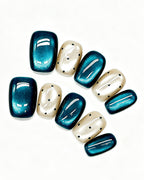 Oceanic Muse | Oceanic Muse | Teal Cat-Eye Polka Dot Nails