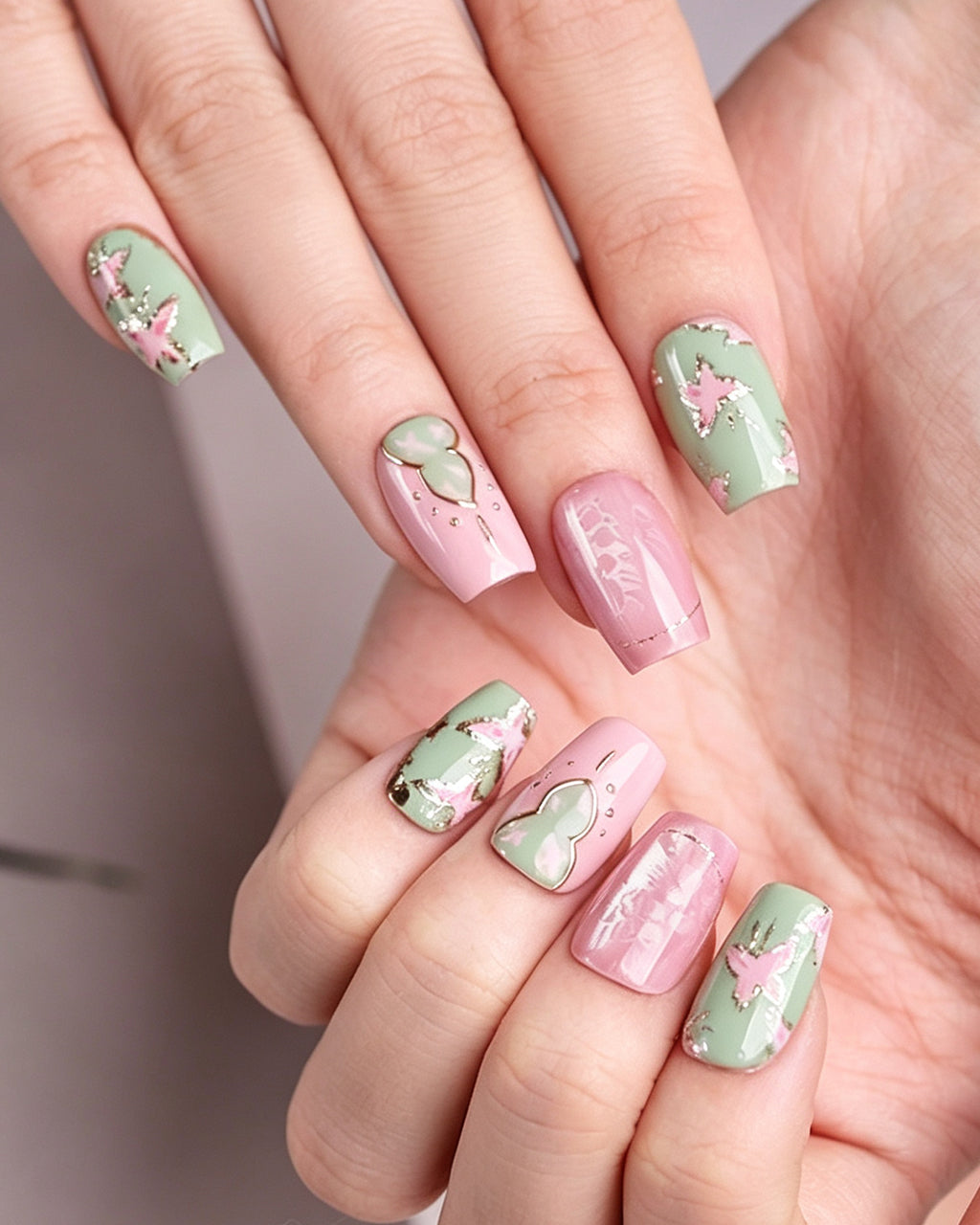 Blessing & Prosperity | Handcrafted Spinning Jade Gourd & Butterfly Press-On Nails